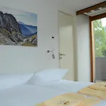 Sanje Ob Soci ***/**** 4*