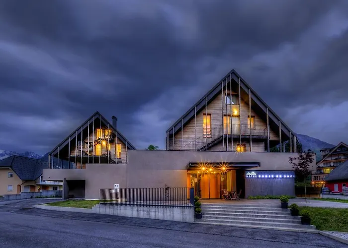 Sanje Ob Soci ***/**** 4*